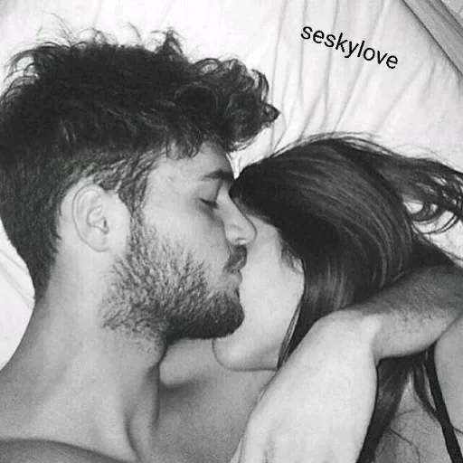 sexi love 💋❤️ sticker 3