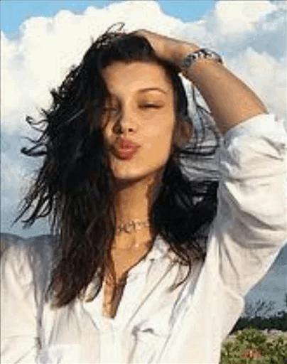 Bellahadid🍕 sticker 9