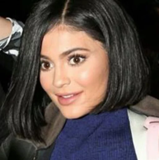 Kylie pengu (@ParlaSty) sticker 11