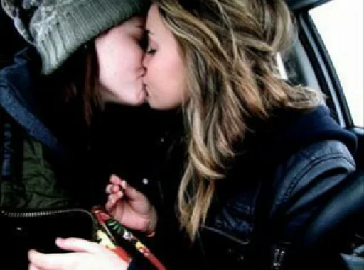 😍lesbian😍 sticker 6
